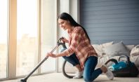 8 ადგილი სახლში, რომელიც იმაზე ხშირად უნდა დასუფთავდეს მტვერსასრუტით, ვიდრე ჩვენ გვგონია