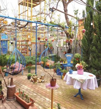 "აქ სიმწვანე, ფერები შეხამებულია ეზოს ინტერიერთან და სიმშვიდისა და სიყვარულის ერთობლიობას ქმნის" - ქუთაისური საუცხოო ბაღი 