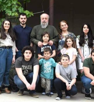 11 შვილი და ქართული მეღვინეობის გაგრძელებული ტრადიცია - სტუმრად მამა მიქაელ წულიკიძესთან